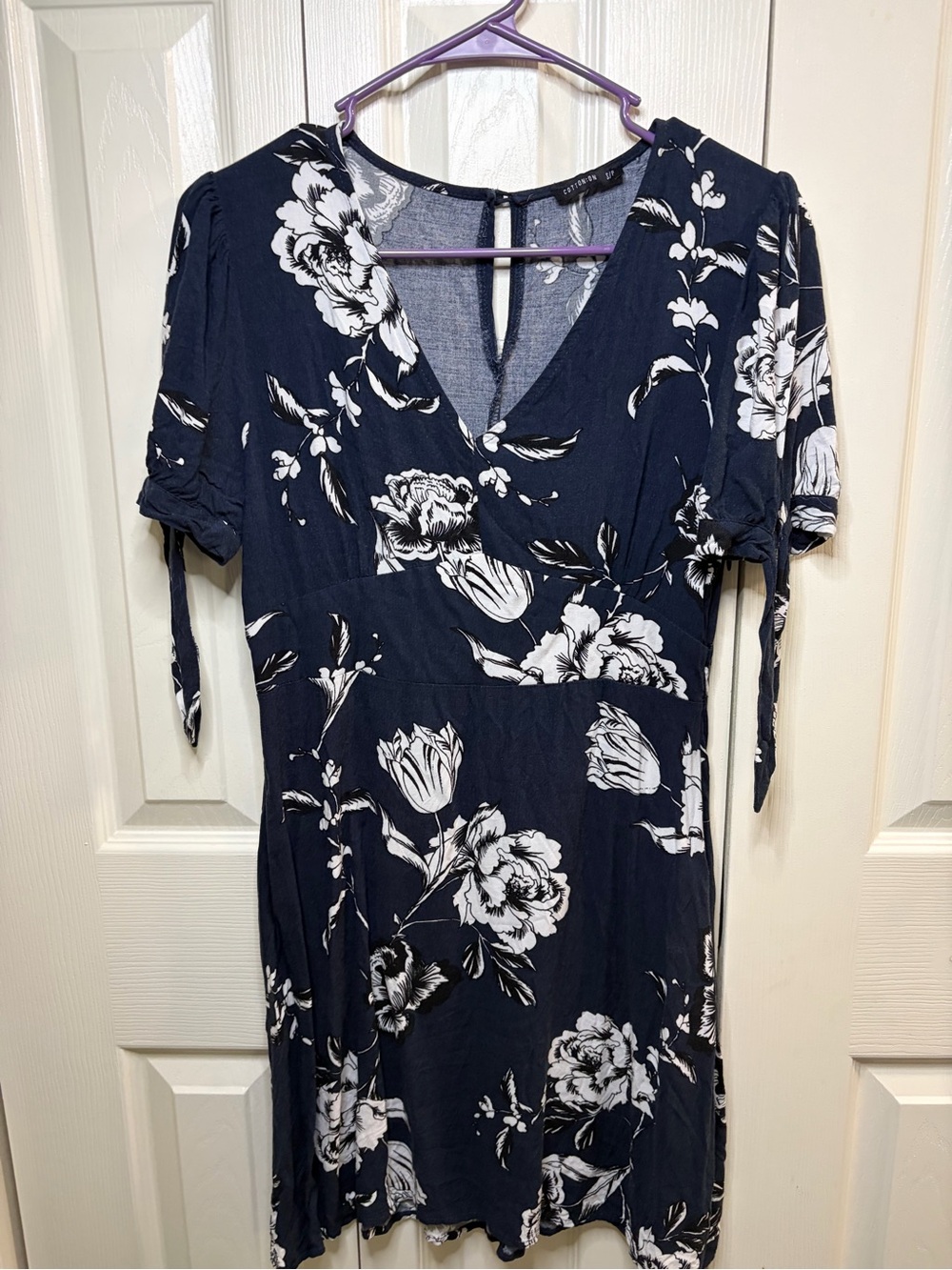 Cotton On Navy & White Floral V-Neck Mini Dress